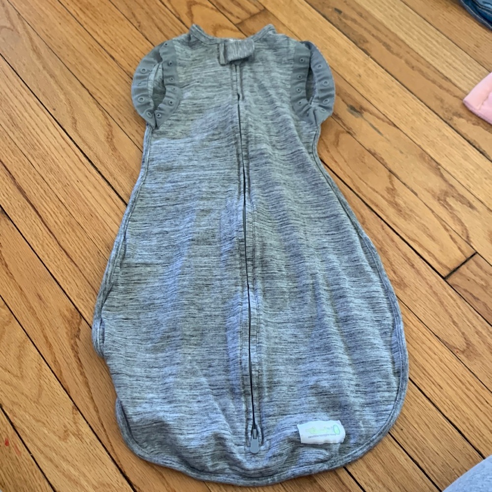 Woombies brand grey swaddle, size 3-6 months